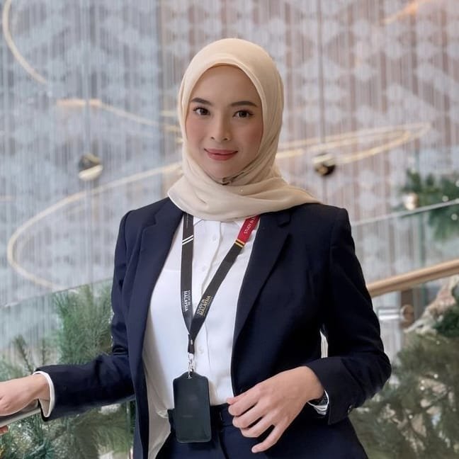 Avatar Rina, Manager Kafe Rasa
